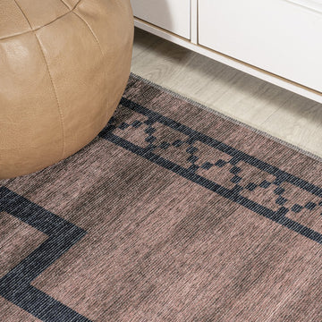 Korsa Geometric Medallion Machine-washable Area Rug